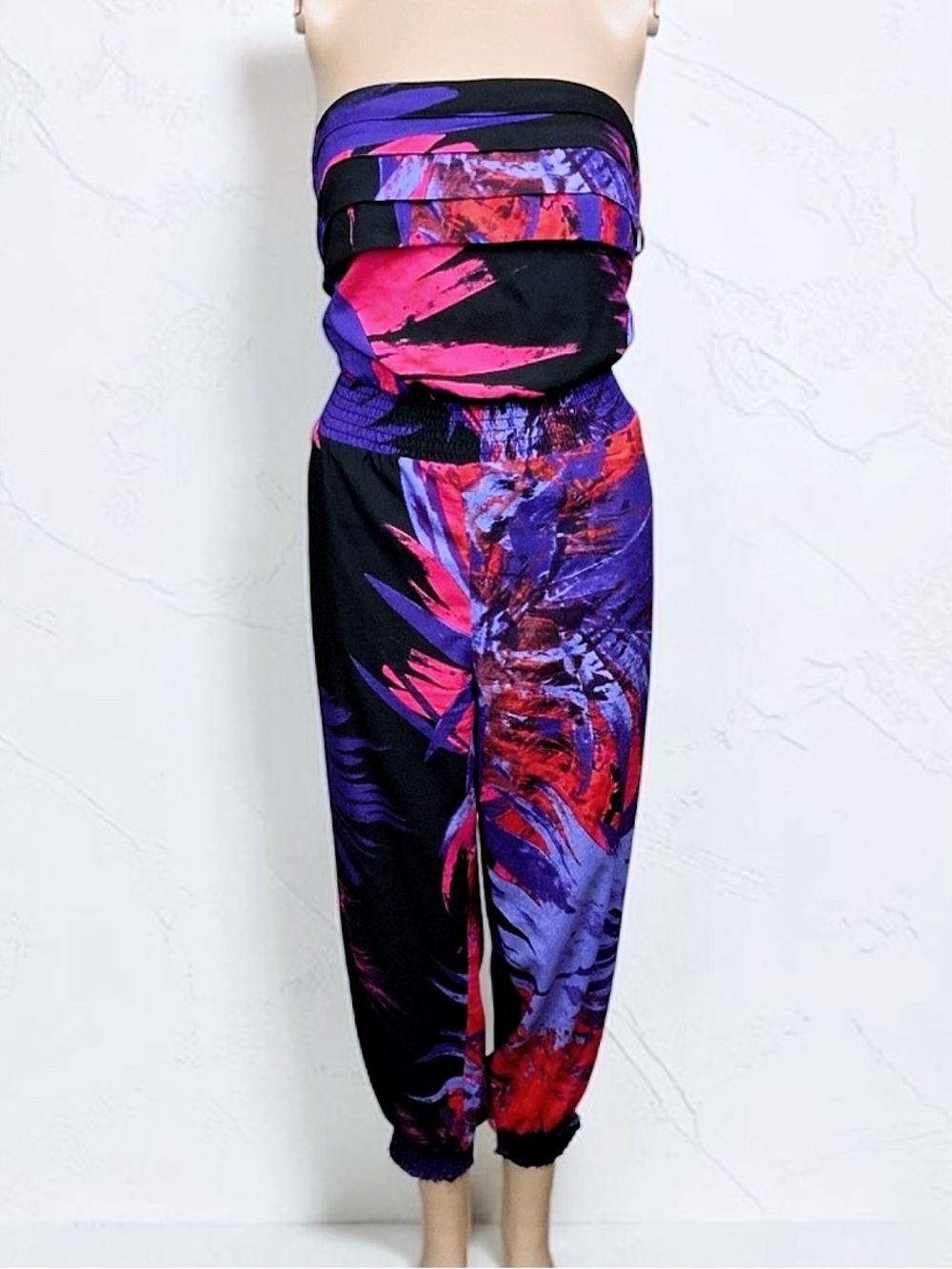 Bebe Strapless Abstract Print Harem Jumpsuit MP EUC